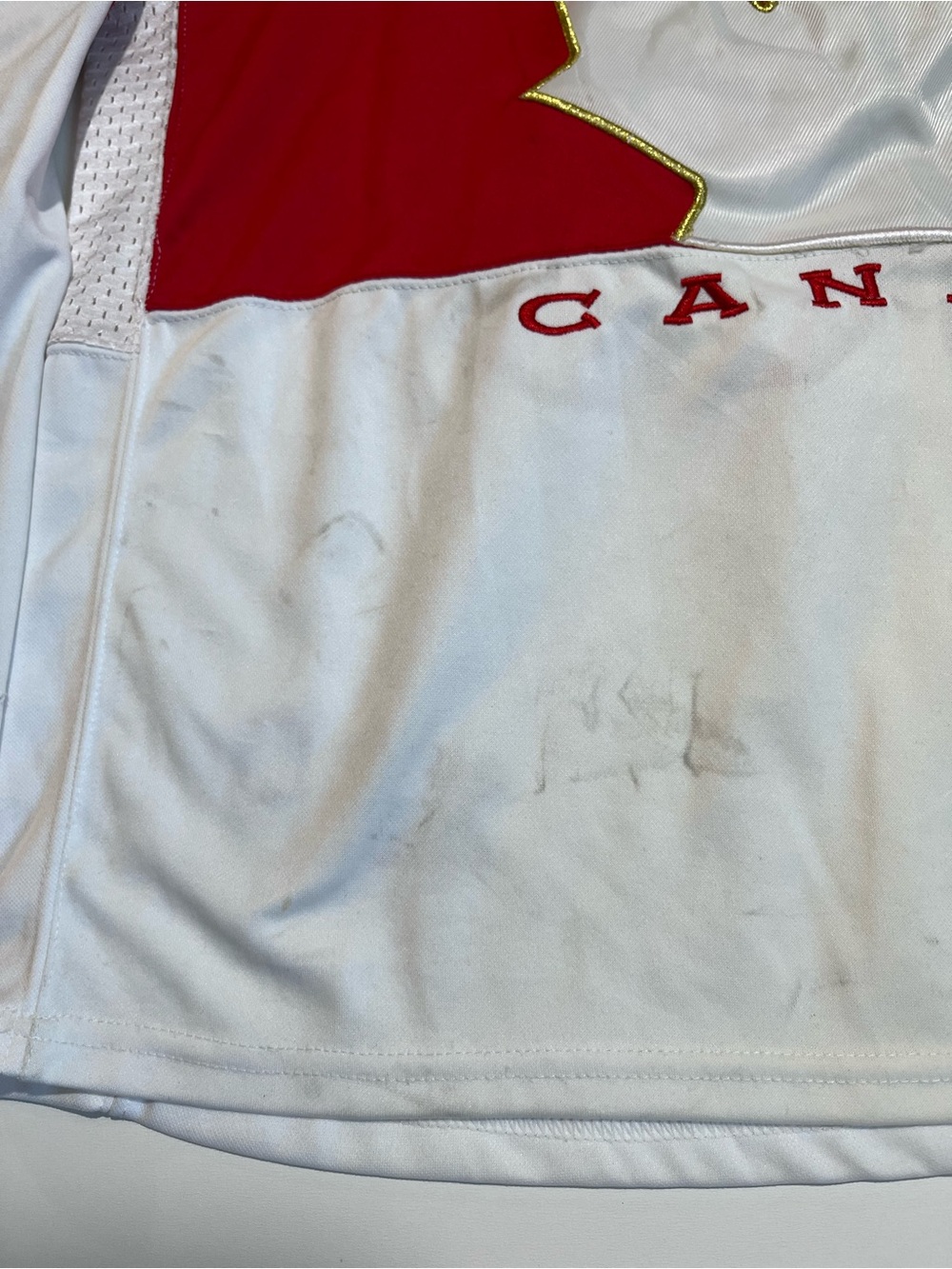 Nike Team Canada Jonathan Toews #16  men’s Hockey Jersey Sz large - Picture 4 of 16